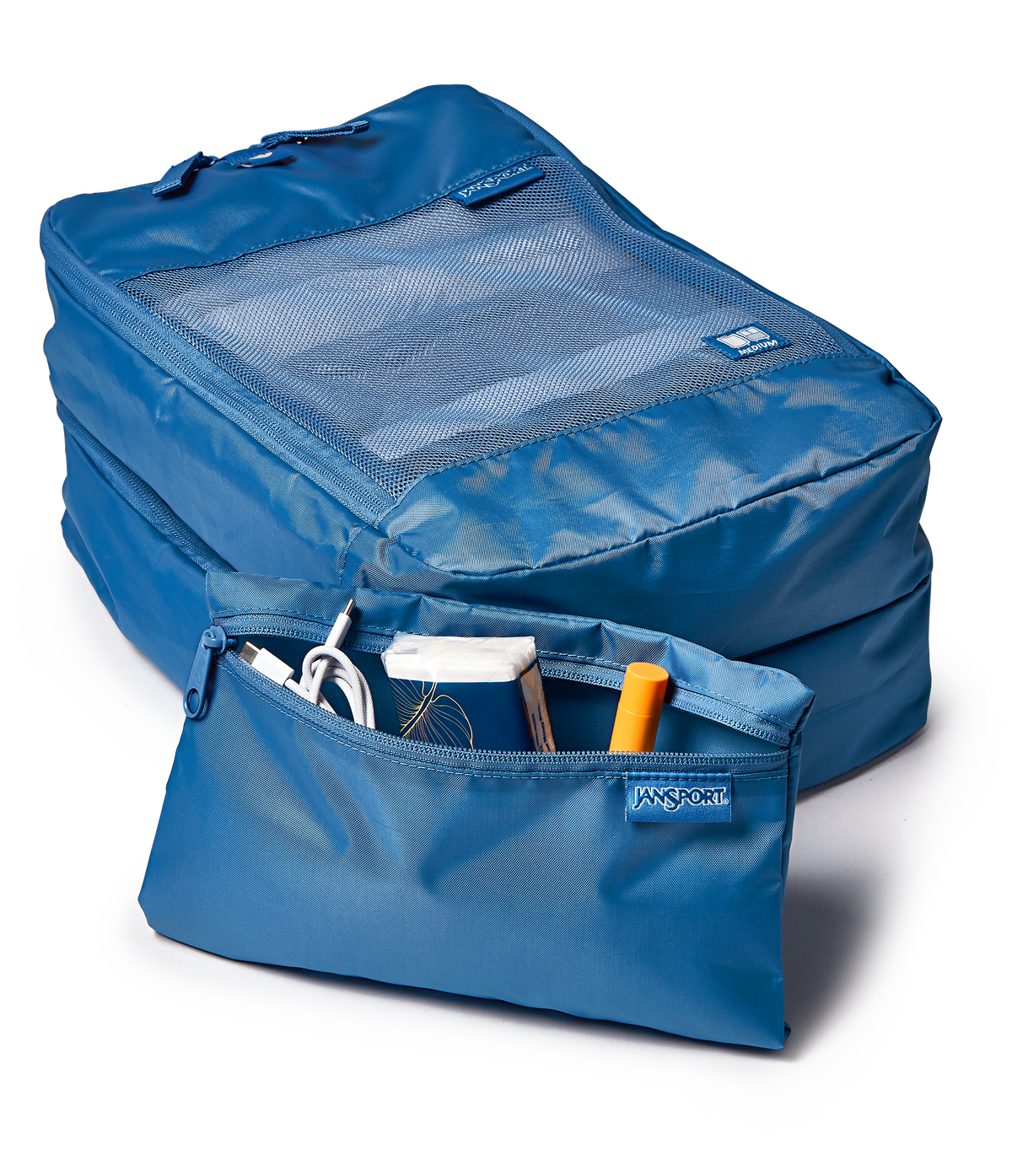 22-carry-on-luggage-packing-cubes-elemental-blue-set-l3 JS0A86DREW5-DET3.png