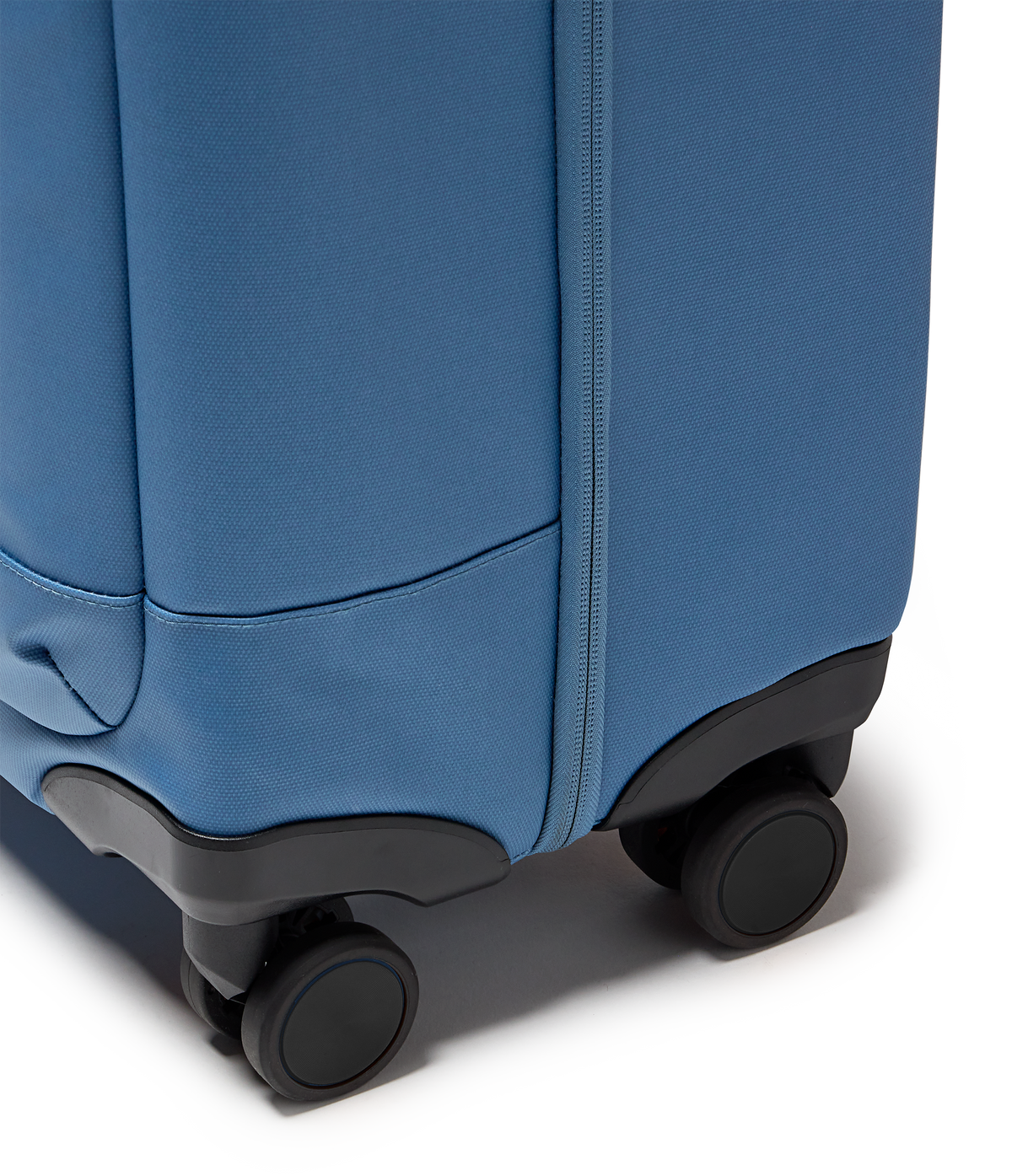 good-latitude-22-carry-on-g6 JS0A8E8BEW5-DET4.png